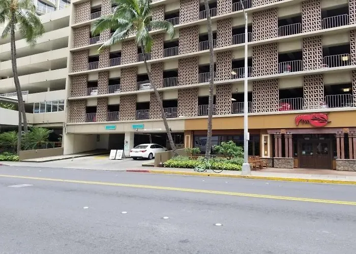 Ilikai Marina Studio City View Condos With Fully Equipped Kitchens & Free Wifi