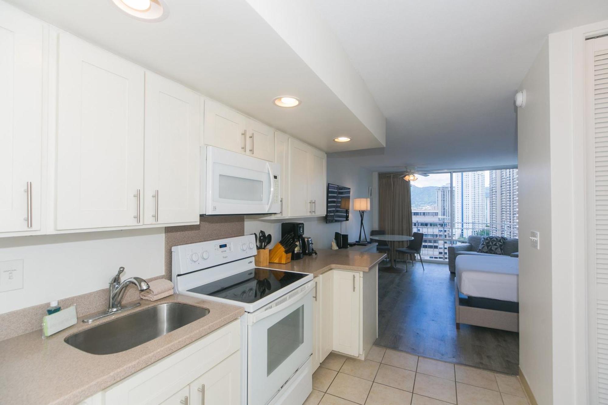 Ilikai Marina View With Fully Equipped Kitchens & Free Wifi Honolulu