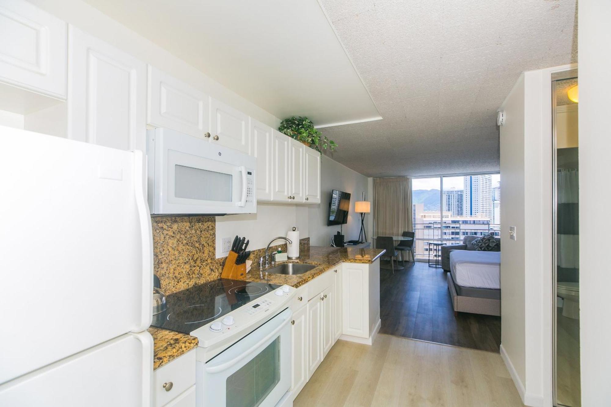 Ilikai Marina View With Fully Equipped Kitchens & Free Wifi * Honolulu