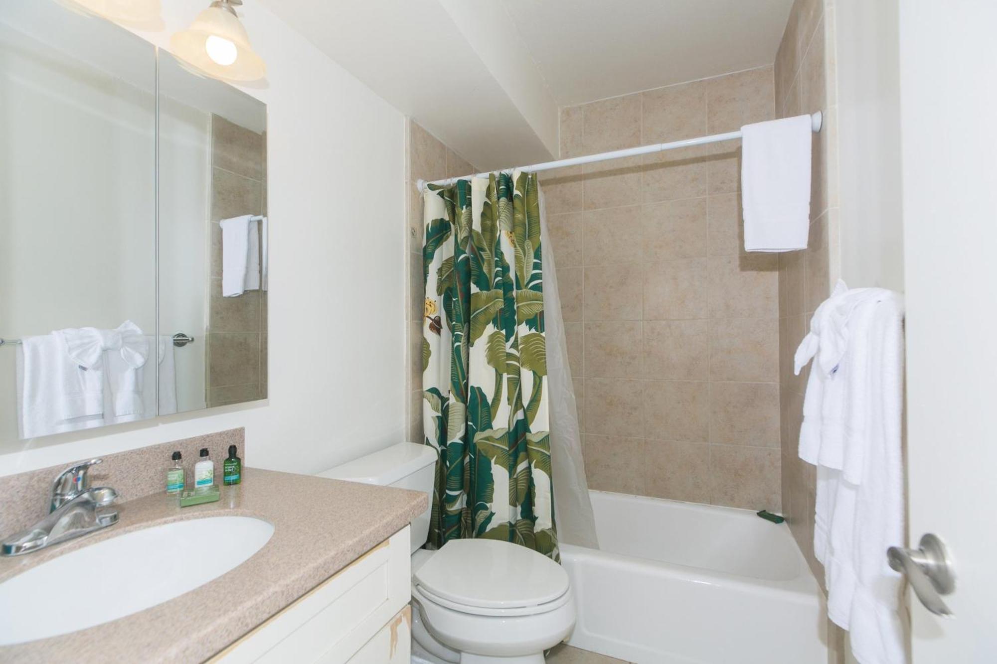 Ilikai Marina View With Fully Equipped Kitchens & Free Wifi Honolulu